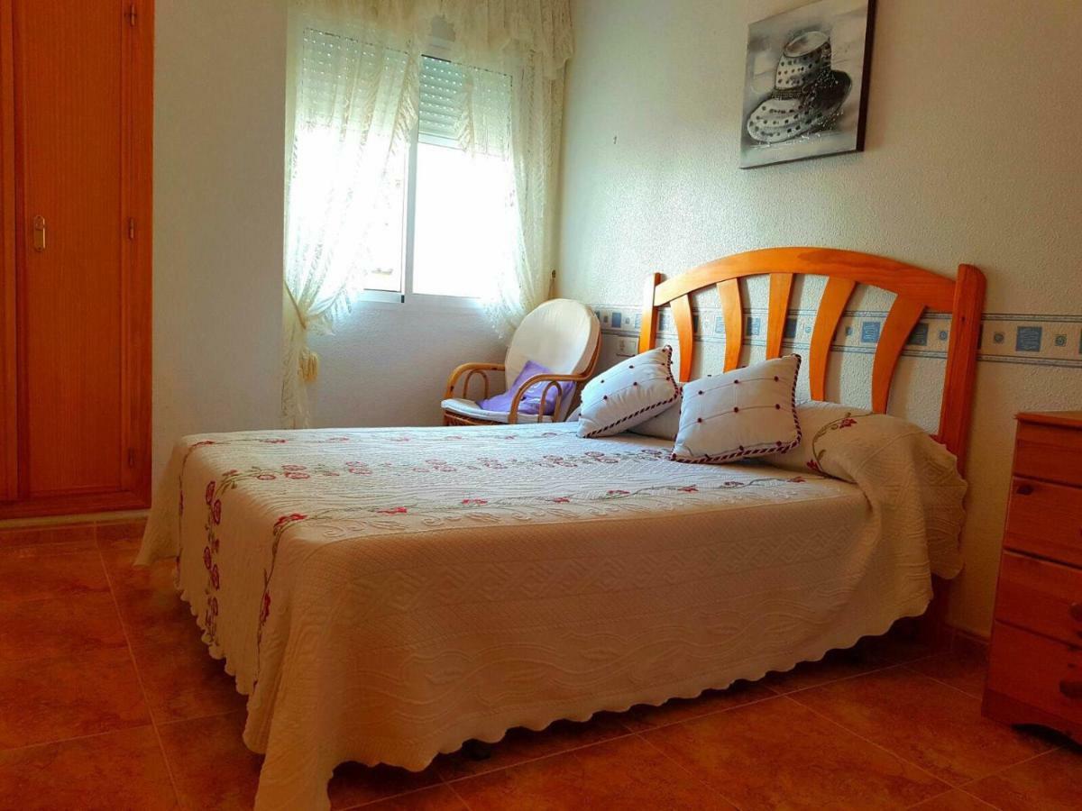 Sunny Appartment In The Center Torrevieja Exterior foto